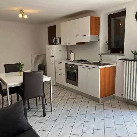 Lägenhet Un Passo Dal Castello *