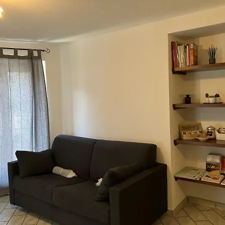 Un Passo Dal Castello Lägenhet Barolo